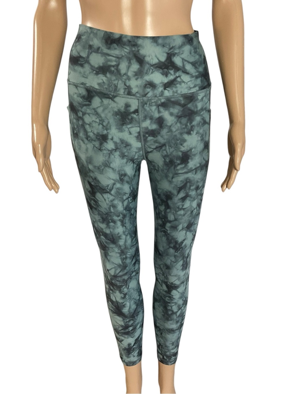 Athleta Salutation Stash Pocket II 7/8 Leggings Small Tie Dye Yoga Pockets